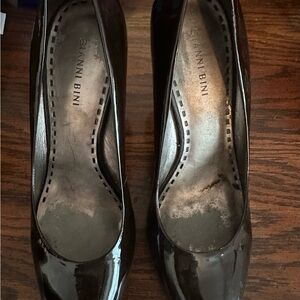 Gianni Bini Glossy Brown Heels